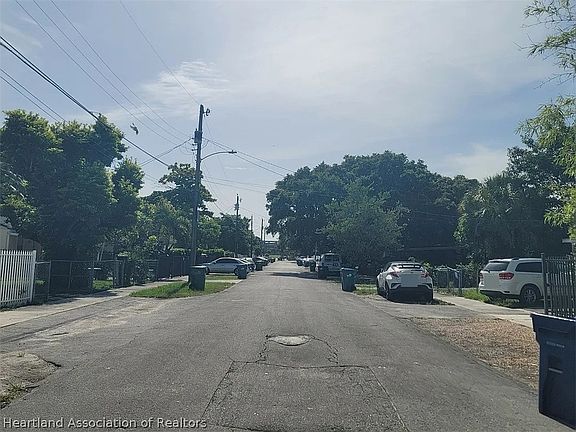 5th image of 3048 NW 63rd St