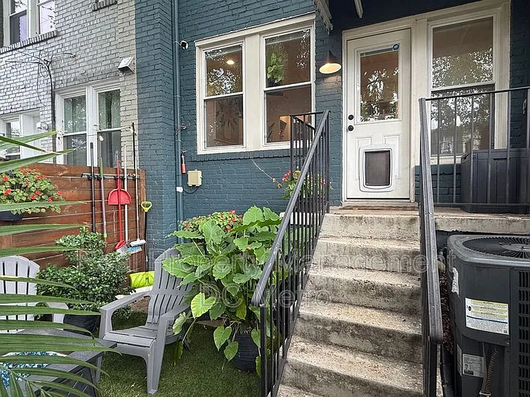 1711 Lang Pl NE — Photo 22