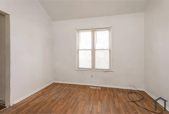 8700 Willard Ave #DOWN — Photo 10
