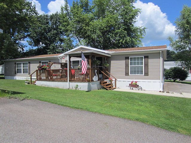 1st image of 53 Willow Dr