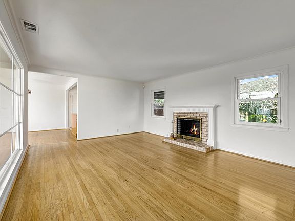 4th image of 3604 Pasadena Dr