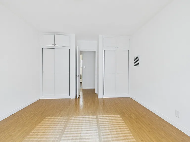 1111 Larrabee St — Photo 24