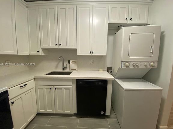 5th image of 2251 NE 66th St APT 1623