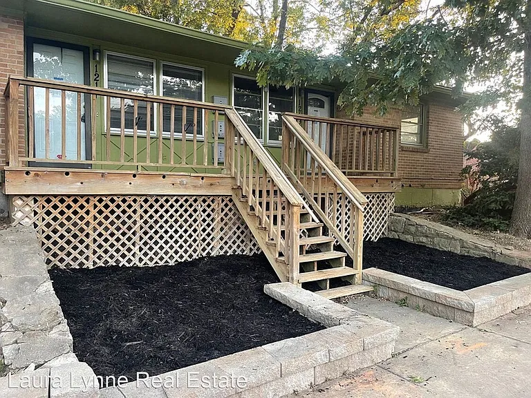 1217 1/2 W Truman Rd — Photo 1