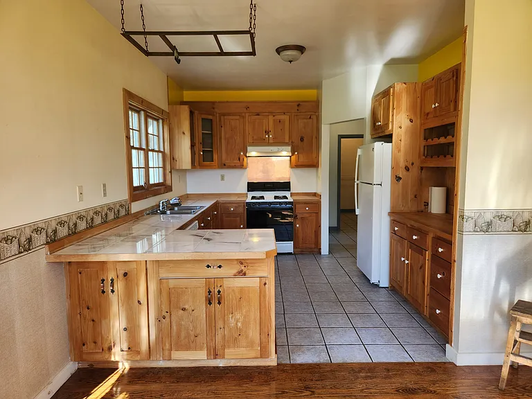 109 N Hollow Rd — Photo 11