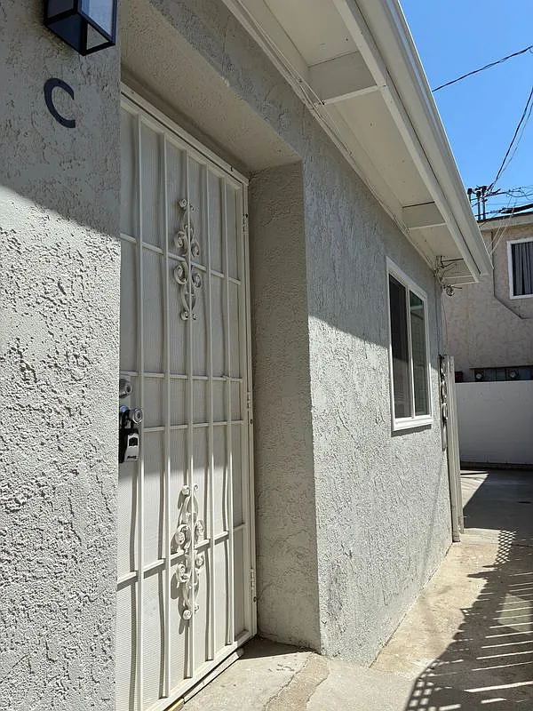 2 bed, 1.0 bath, 800 sqft, $2,650 — Photo 1