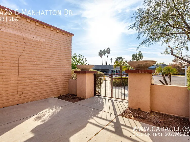 1426 E Manhatton Dr — Photo 45