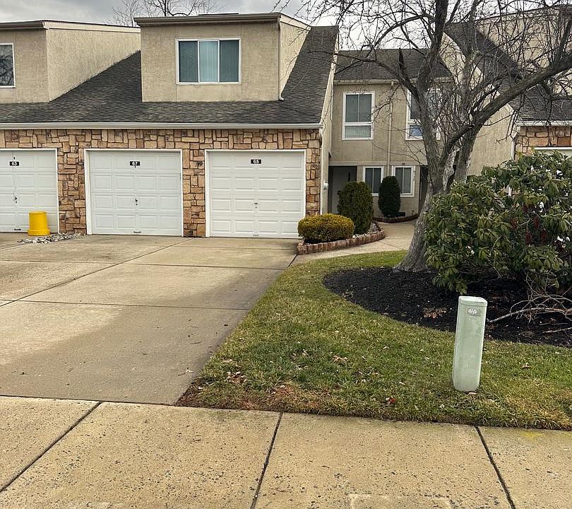 1st image of 65 Sandra Rd