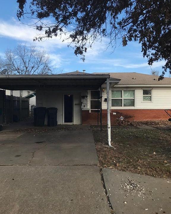 1st image of 925 SW 53rd St