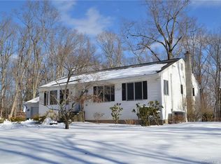 15 Freddys Ln, Brookfield, CT 06804