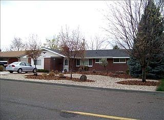 1st image of 627 Alturas Dr N