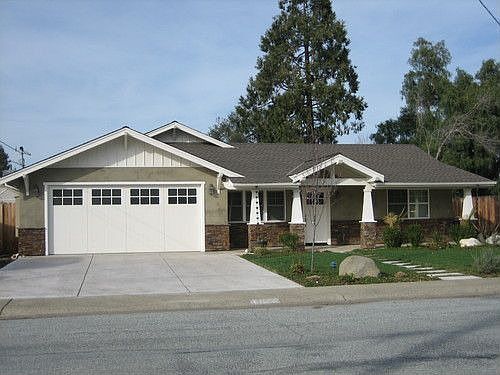 2nd image of 1153 Lovell Ave