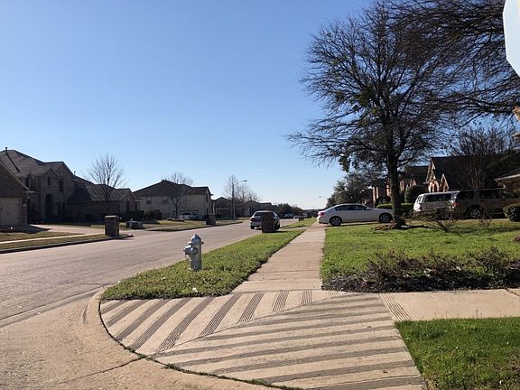 4th image of 612 Candle Meadow Blvd