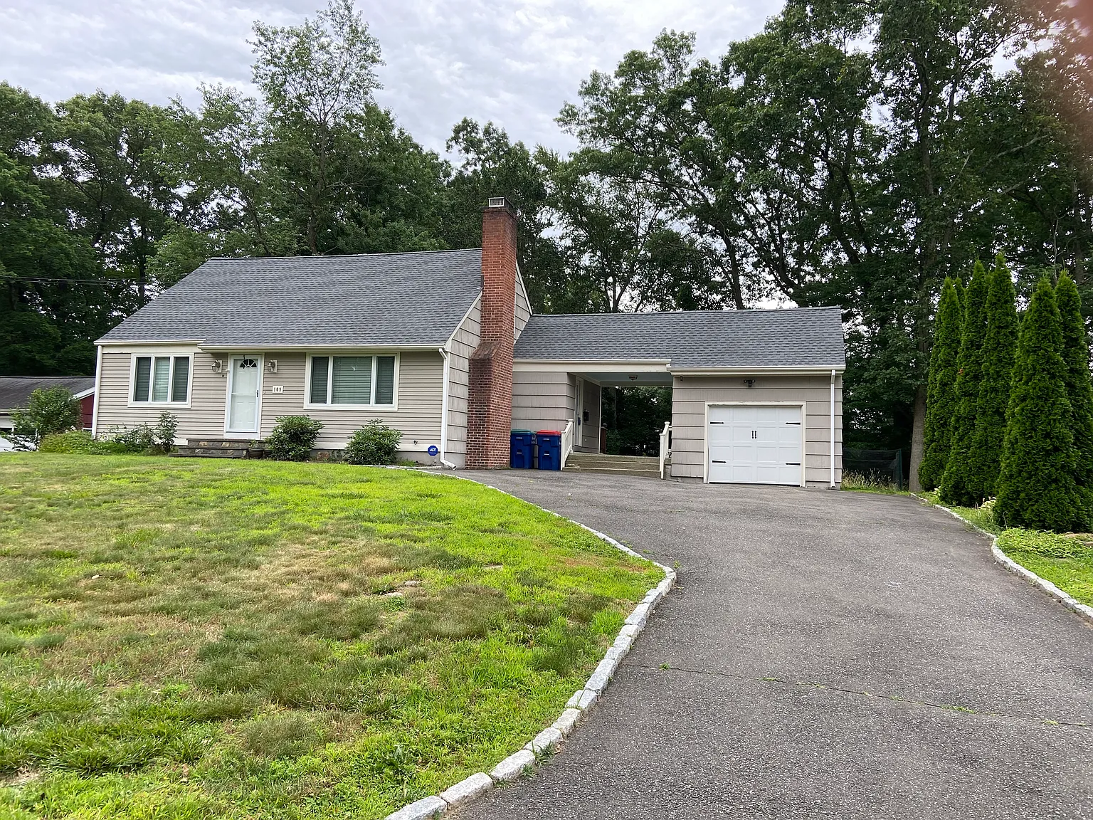 3 bed, 1607 sqft, $3,400 — Photo 1
