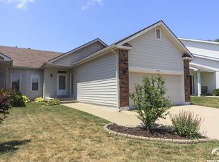 2817 Crestline Dr, Lawrence, KS 66047