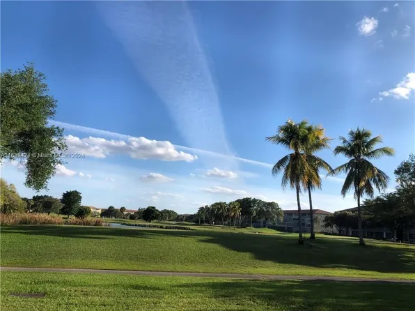 13450 SW 3rd St APT 110D, Pembroke Pines, FL 33027