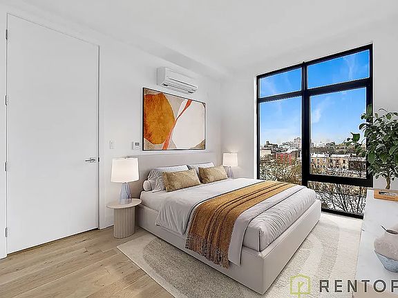 4th image of 597 Grand St #337