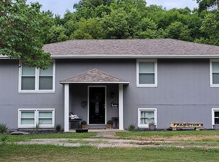 171 NE 1011th, Knob Noster, MO 65336