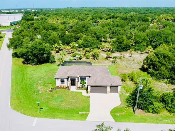 481 Wenlock St, Port Charlotte, FL 33954