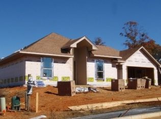 2515 Oasis Dr, Longview, TX 75601