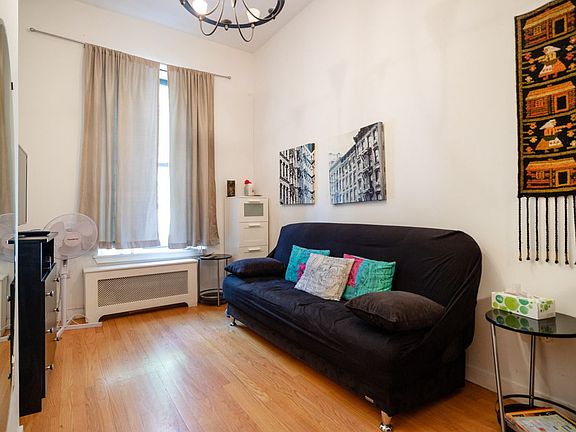 4th image of 26 W 119th St APT 1