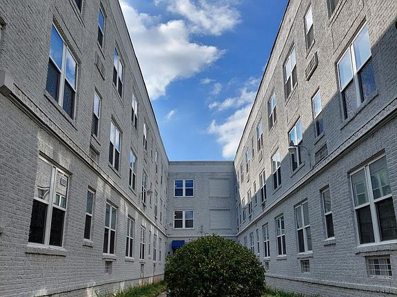 3rd image of 201 Hinton St APT 219