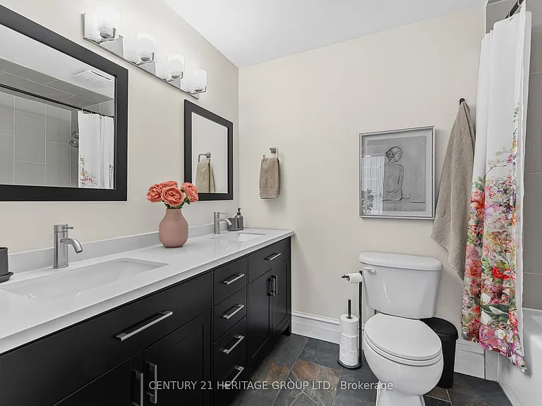 67 Caroline St S #102 — Photo 28