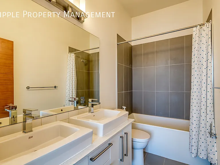 1530 Bayside Ave SW #303 — Photo 8