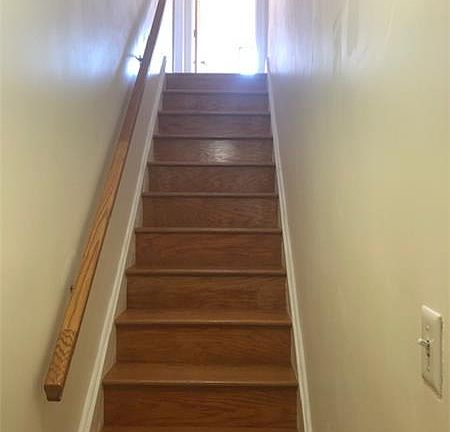 4th image of 4 Milton Ave