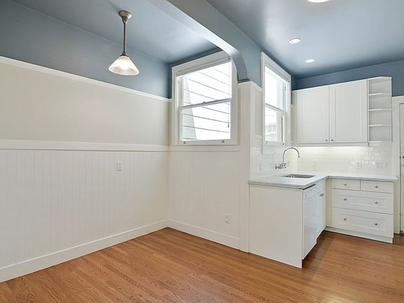 4th image of 109 Buchanan St Unit 4