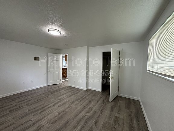 4th image of 256 9th St