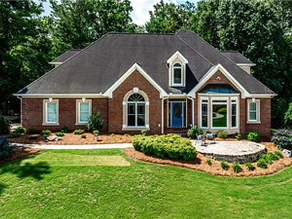 215 Settindown Ct, Roswell, GA 30075