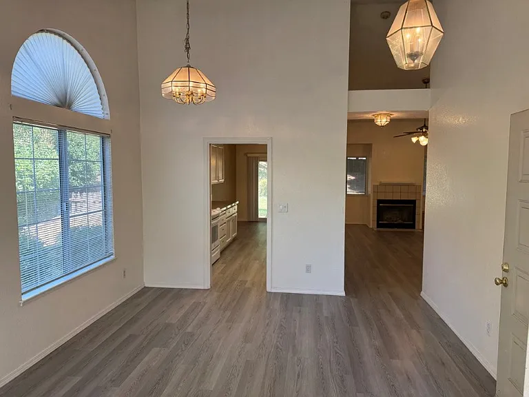 237 Sunridge Way — Photo 13