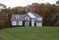 1st image of 495 Kingsbury Ave