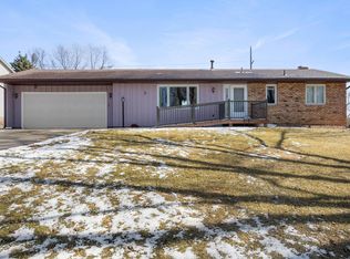 7151 Inwood Ct S, Cottage Grove, MN 55016