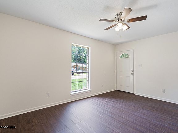 5th image of 2680 Southbridge Dr