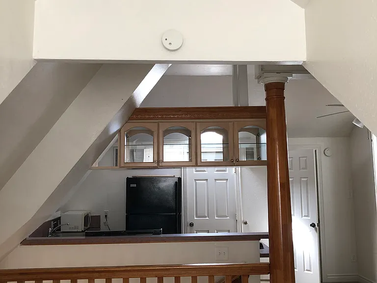 4122 Drake St #B — Photo 18