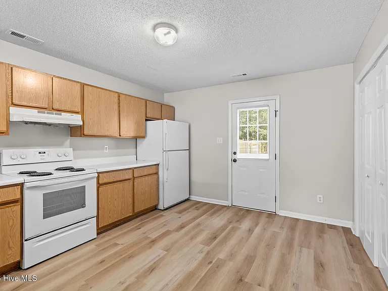 1095 W Pueblo Dr — Photo 6
