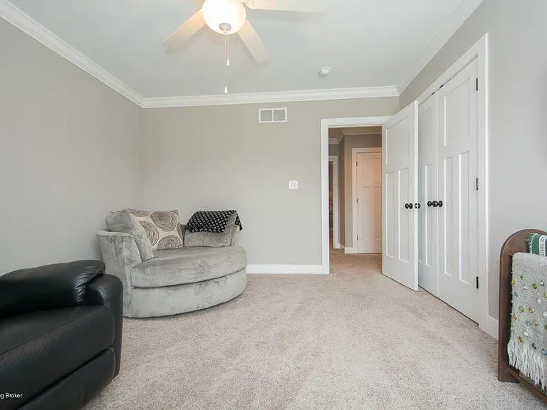 1704 Coral Ct — Photo 16