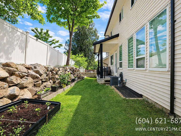 4581 Sumas Mountain Rd #BASEMENT — Photo 14