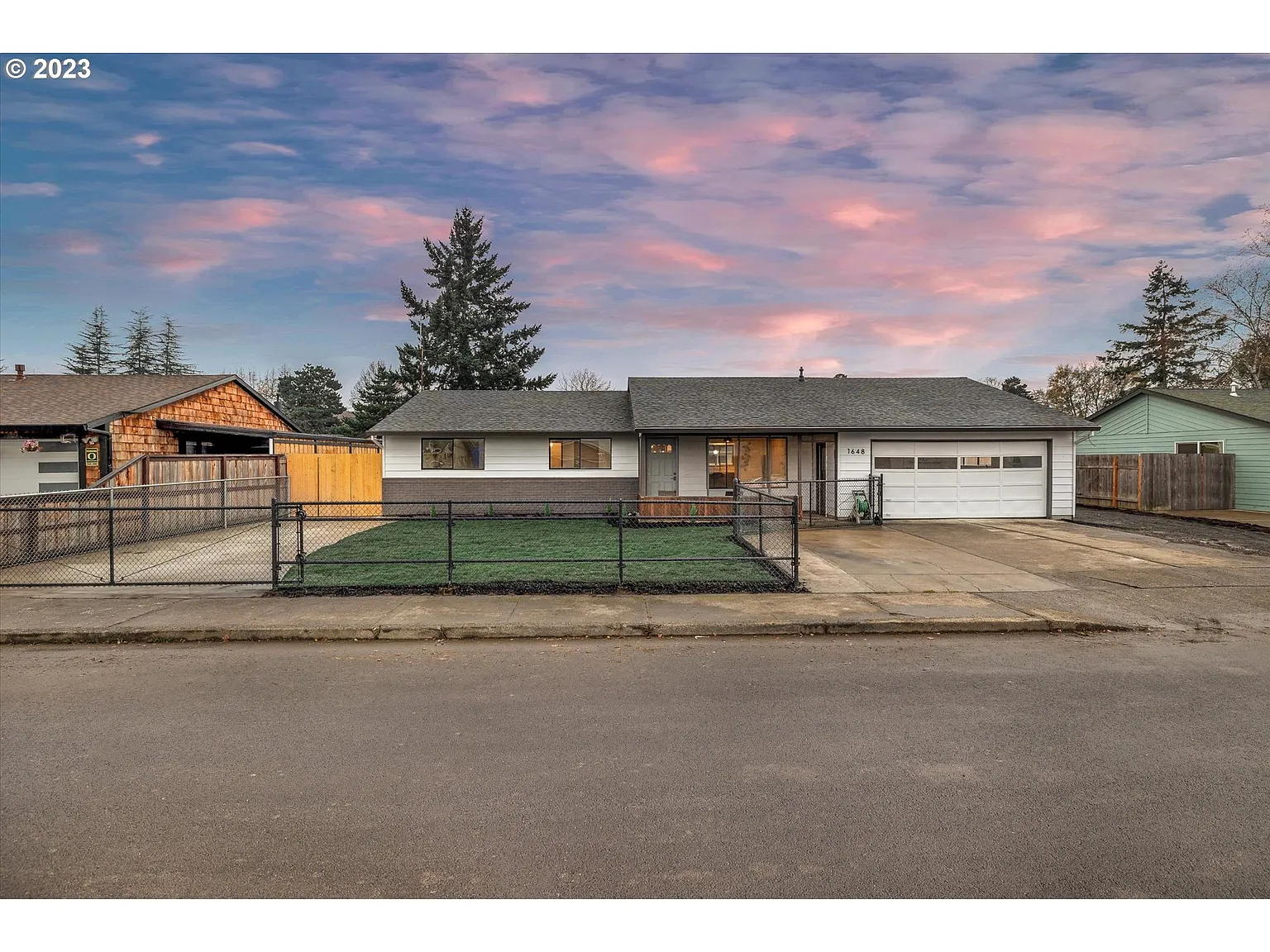 1648 NE Kennedy Ln photo 1