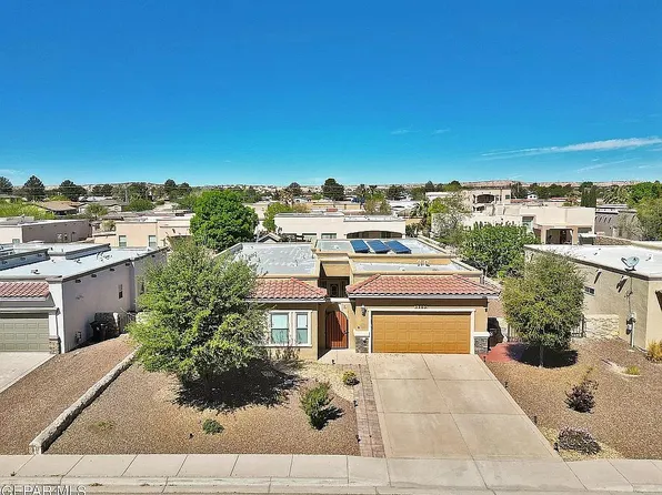 5705 Wales Dr, Sunland Park, NM 88008