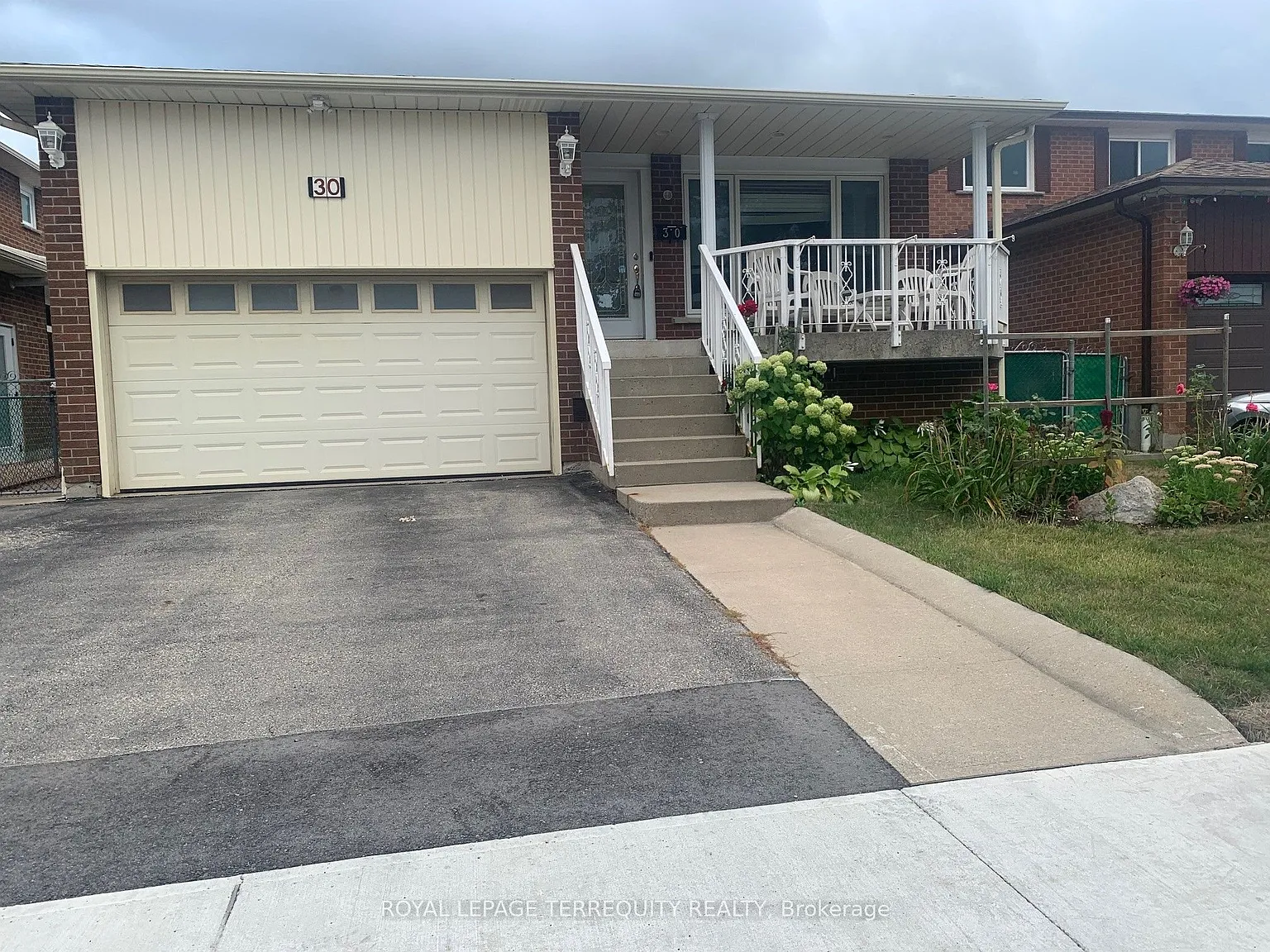 3 bed, $2,800 — Photo 1