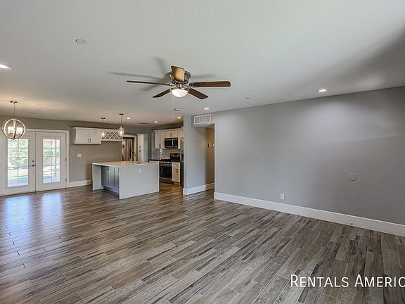 5th image of 8120 E Amelia Ave
