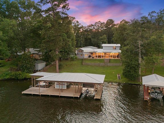 2nd image of 2118 W Lake Dr
