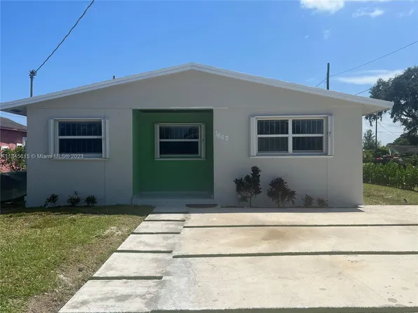1662 NW 152nd Ter, Miami Gardens, FL 33054