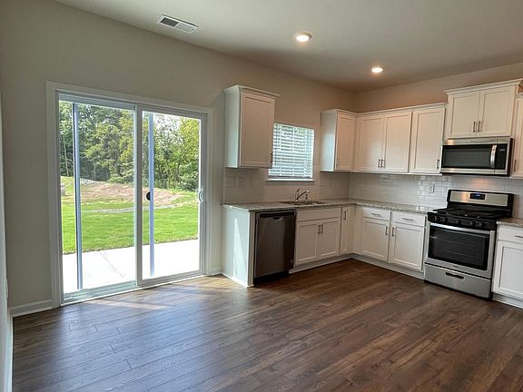 2nd image of 5060 Deisy May Ln