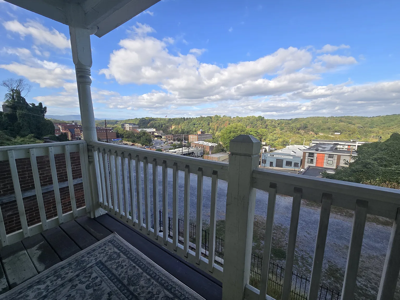 2 bed, 1363 sqft, $1,200 — Photo 3