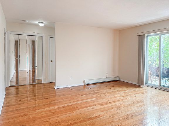 5th image of 28 Westgate Rd APT 5