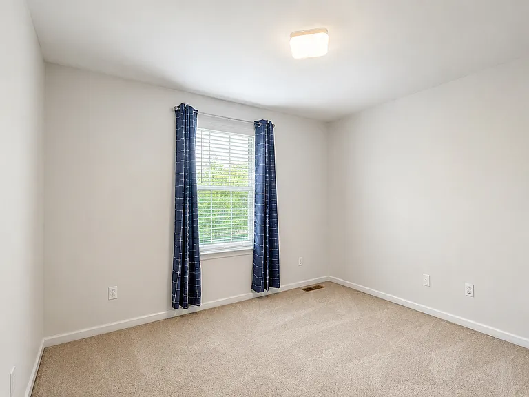 101 Wheatstone Ln — Photo 13